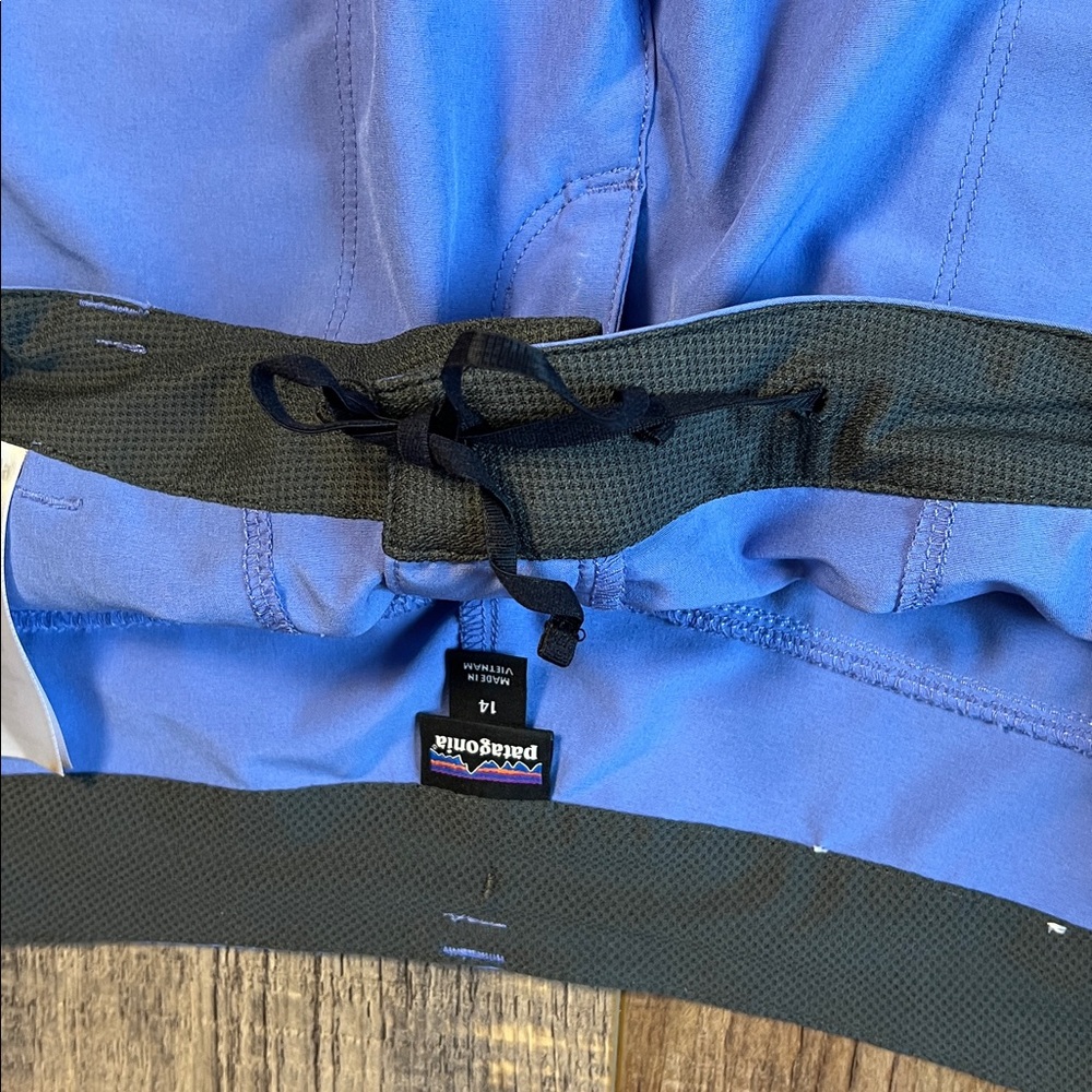 Patagonia Women's Happy Hike Periwinkle Blue Shorts Size 14 - Picture 8 of 12